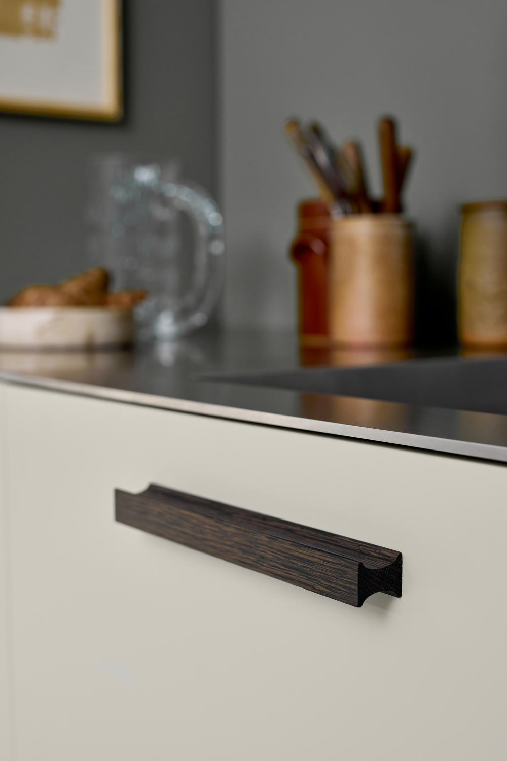 Track Handle (Wood)
